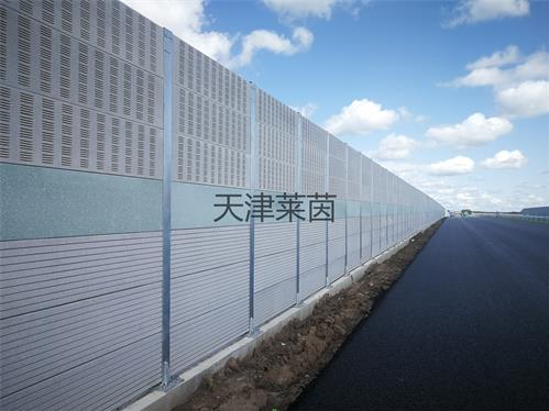 <a href=http://aiideal-home.com/news_article?news_id=113>高速公路聲屏障</a>